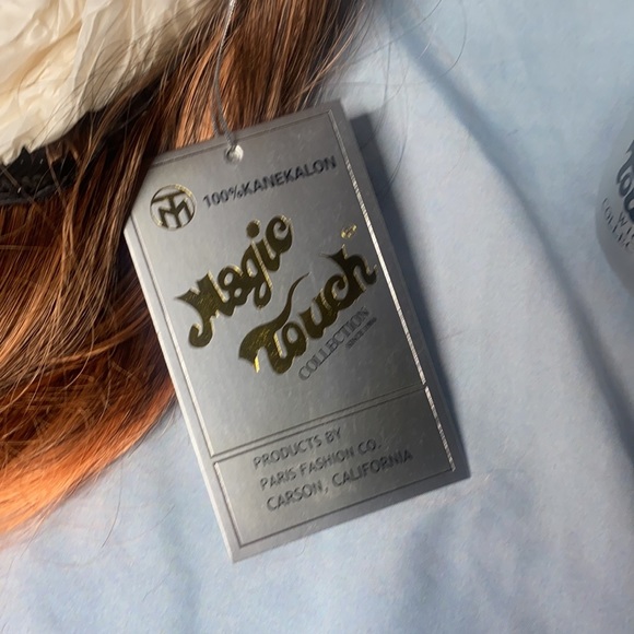 100% Kanekalon Hair by Magic Touch Collection: Layered Cut Flip 🌵 TIB/Orange - Picture 5 of 14